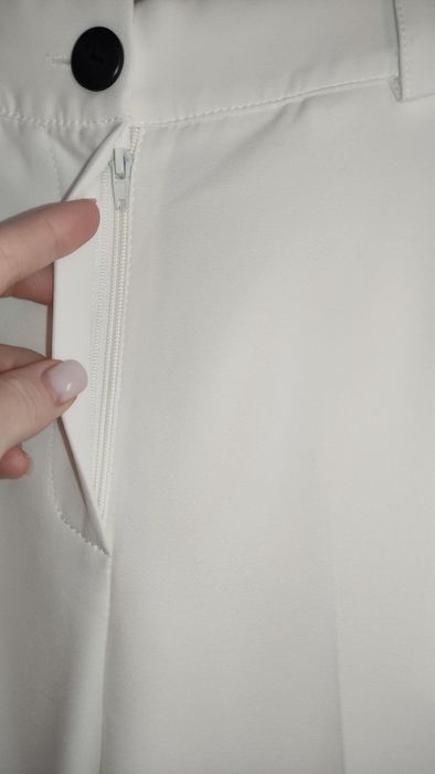 Продаю білі брюки XS