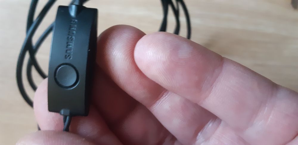 Sprzedam słuchawki Samsung