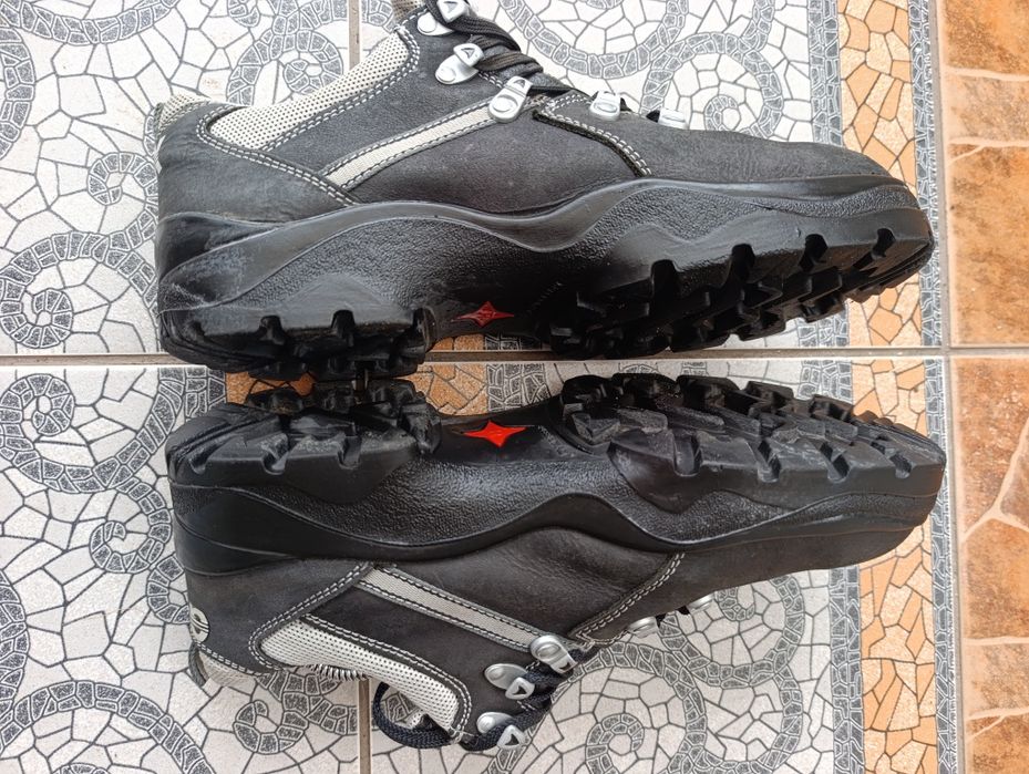 Remisberg 41-42р. Чоловічі робочі кросівки gore tex.