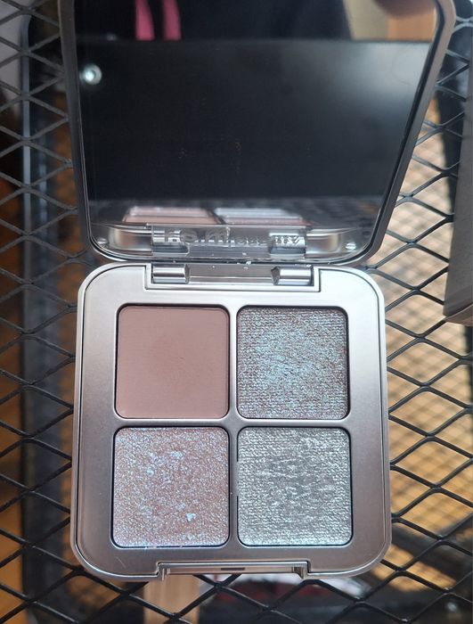 R.E.M Beauty Famebot Fatale paletka cieni