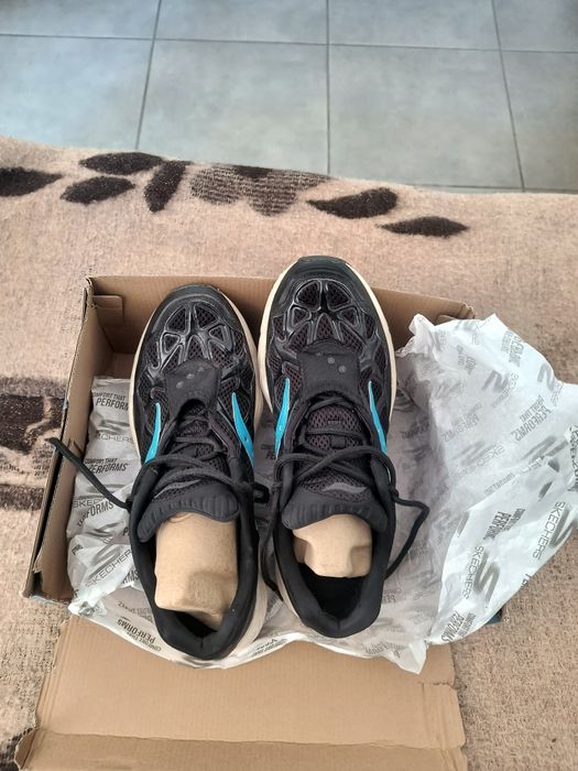 Продам кроссовки saucony 44