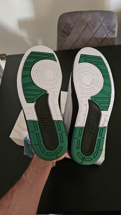 Air Jordan 2 H wings