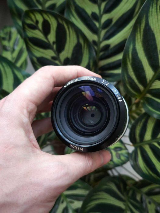 Обєктив Nikon Nikkor 35mm f/2 ai