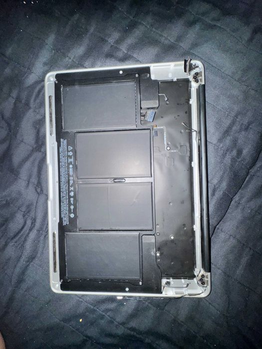 MacBook Air "Core i5" 1.6 13" (Early 2015)