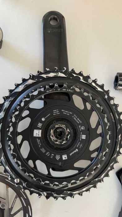 Pedaleiro carbono SRAM FORCE com potenciómetro
