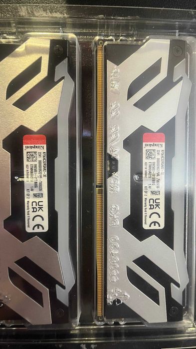 Kingston FURY RENEGADE 32 GB (2x16GB) DDR5 6400 MHz RGB