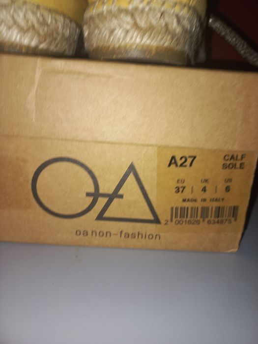 Nowe skórzane espadryle firmy Oa non fashion 37