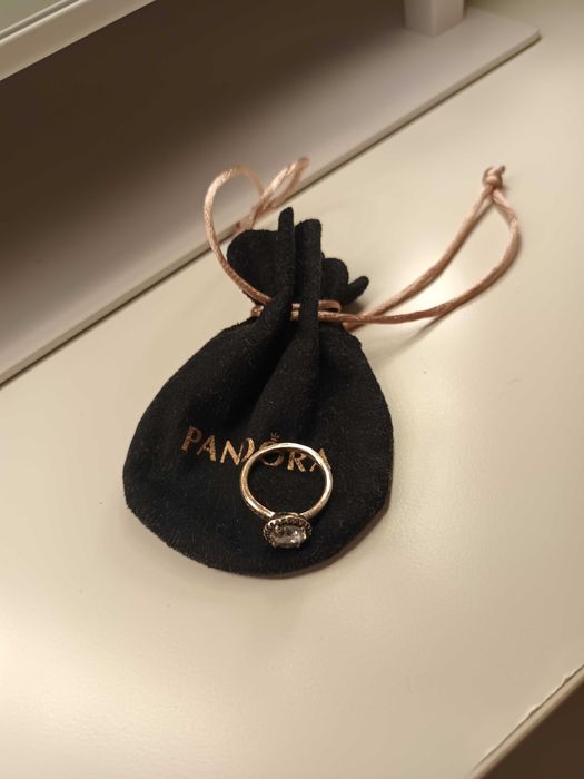 Vendo anel Pandora