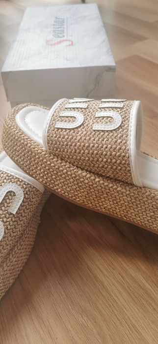 Piękne nowe klapki na platformie 39-40
