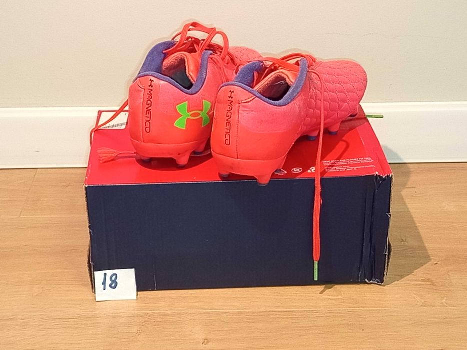 Under Armour Magnetico Select 3.0 rozm. 38,5 [18] Korki