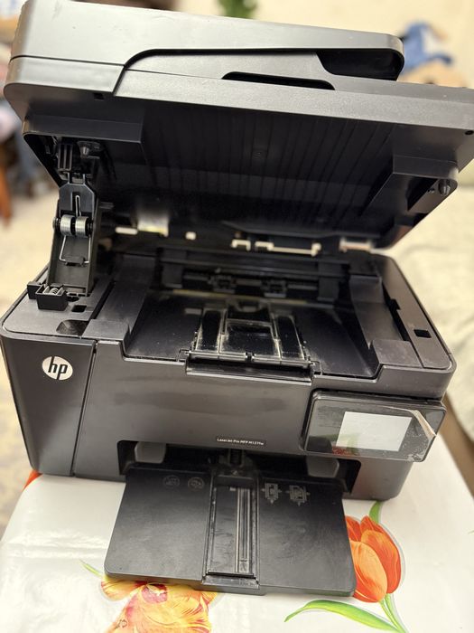 Принтер БФП HP LaserJet Pro M127fw / Лазерний монохромний друк / 600x600 dpi / A4 / 21 стор/хв / USB 2.0, Ethernet, Wi-Fi