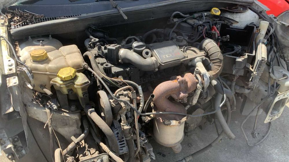 Peças Ford Fiesta V 2001