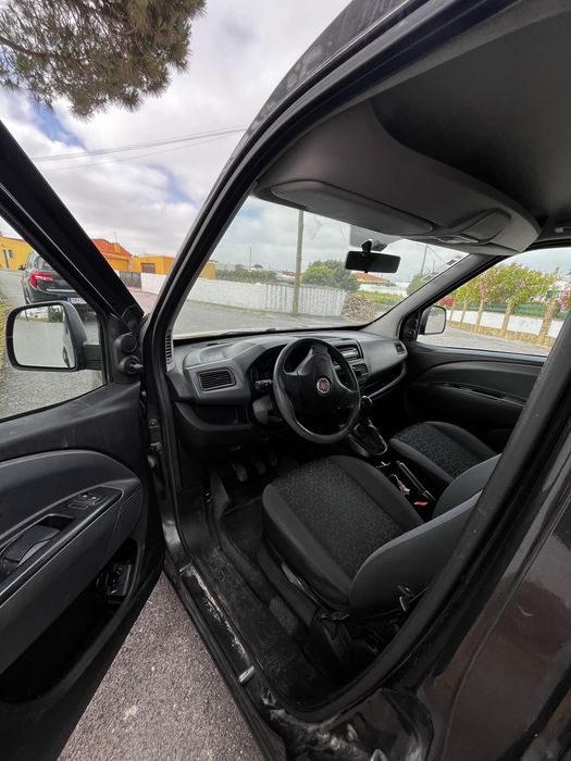 Fiat Doblò 1.3 Multijet (2011) – Inclui módulo camper amovível