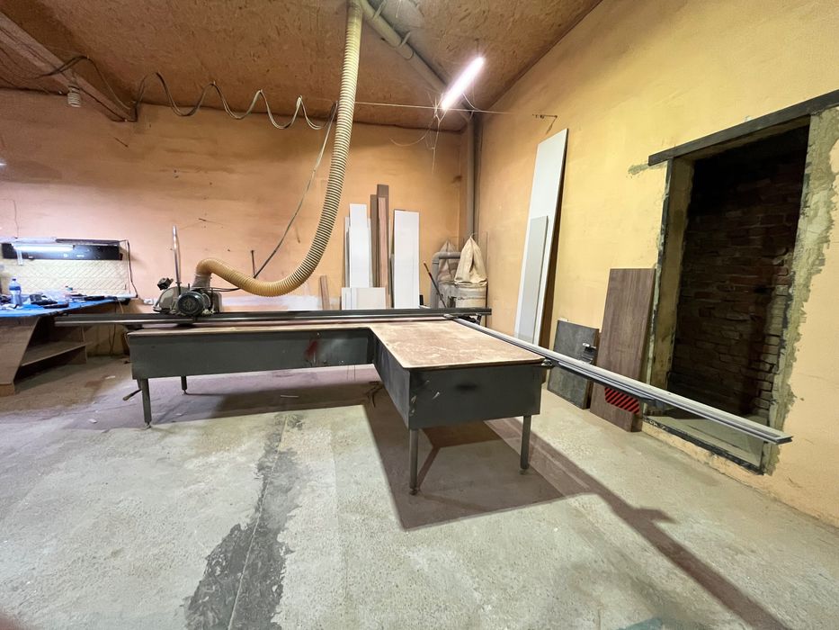 Форматно-розкрійний станок