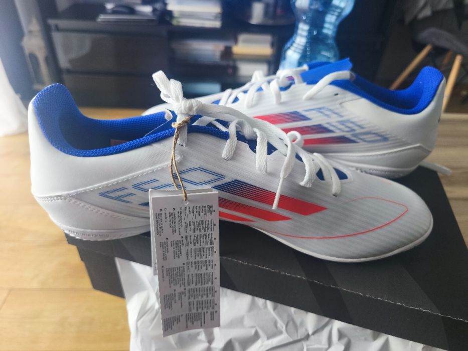 Buty halowe adidas