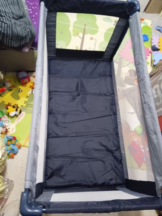 Манеж в чудовому стані як новий