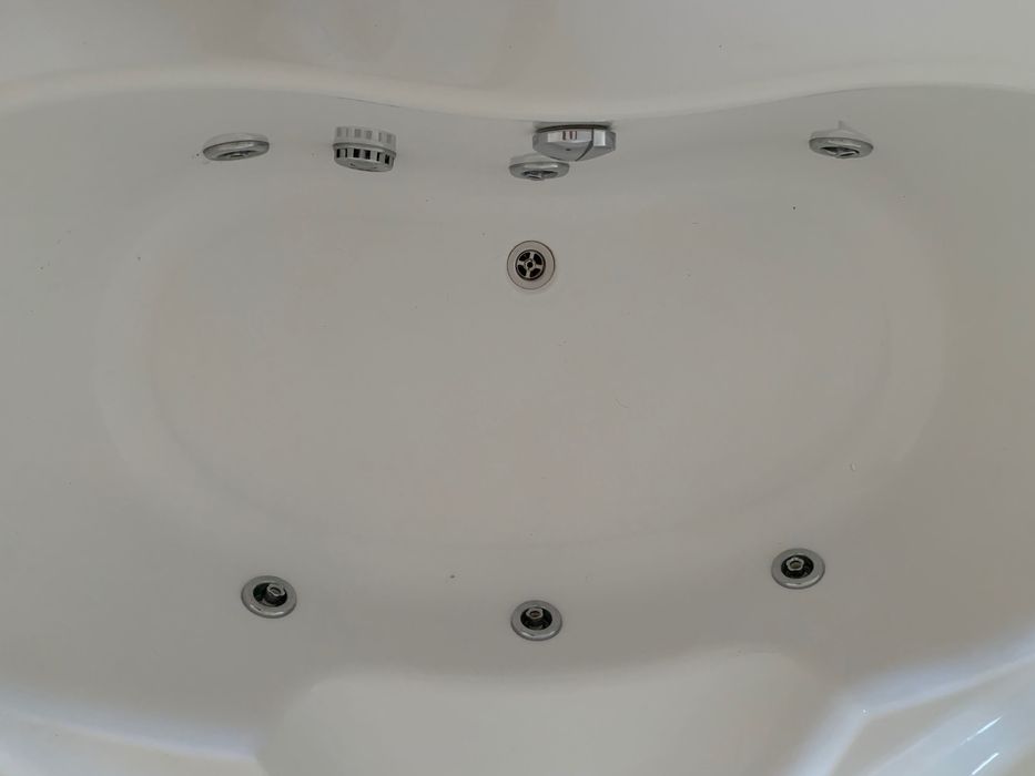 Banheira de hidromassagem
