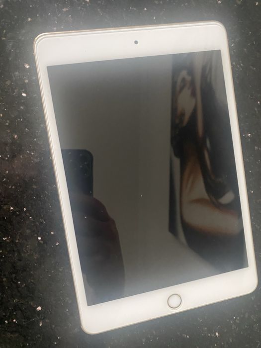 Ipad 4 mini świetny stan