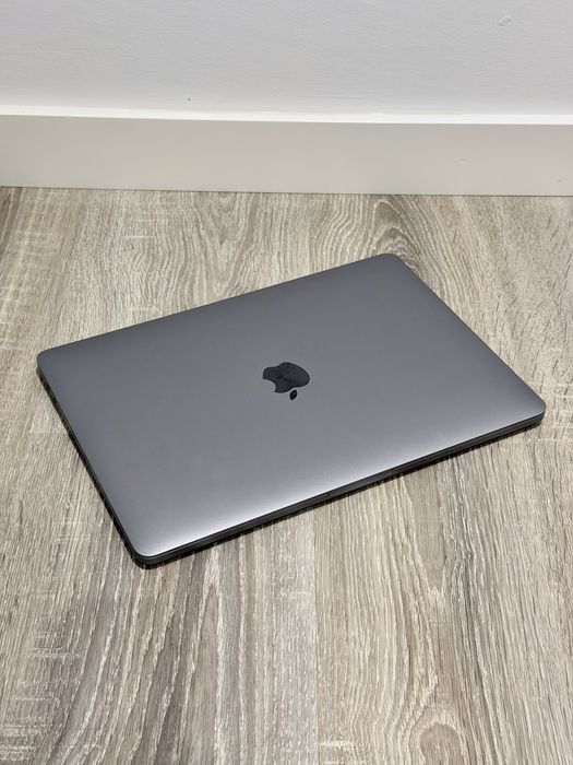 MacBook Pro 13” (2020) | Intel Core i7 | 32 GB RAM | SSD 1 TB | Caixa Original