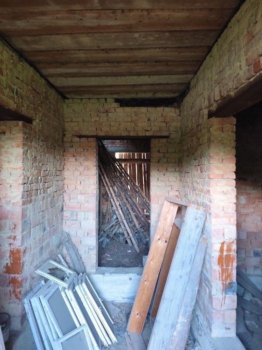 Продаж будинку та земельної ділянки 11,4 сот в Карпатах с. Пістинь