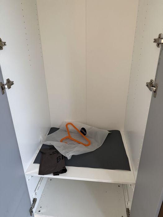 Szafa z lustem  ikea