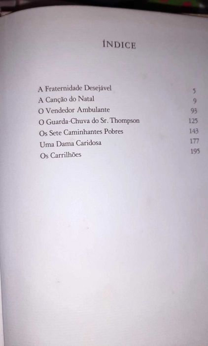 Livro "Contos de Natal" de Charles Dickens