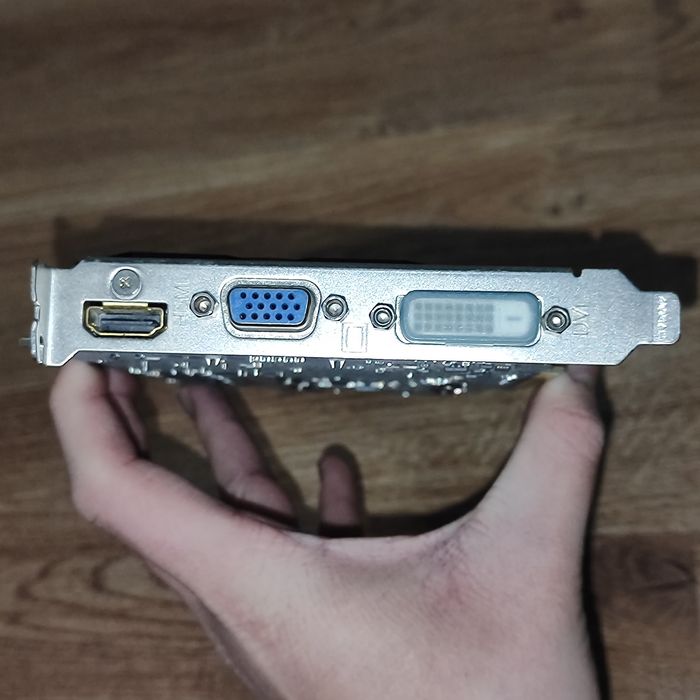 Karta Graficzna AMD Radeon R7 250 2GB