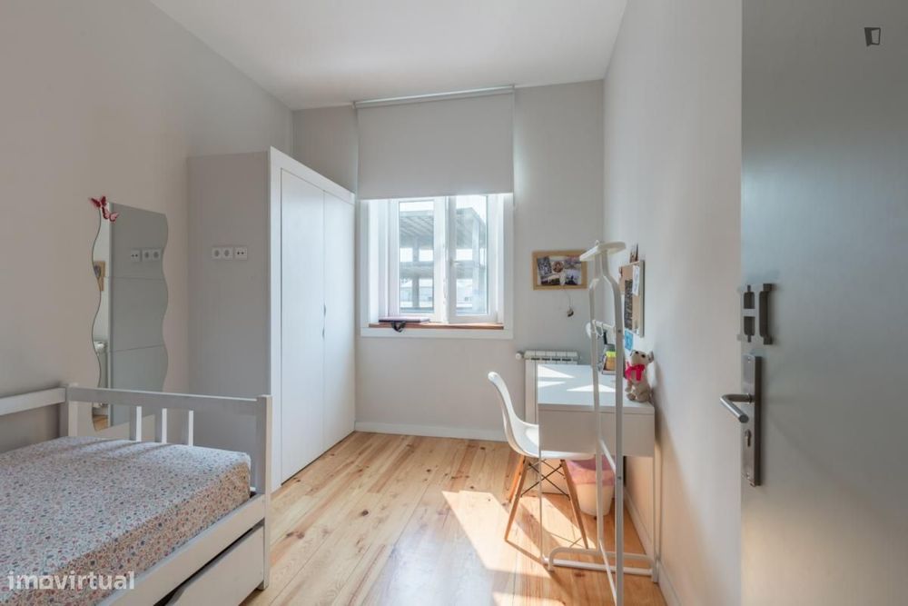 Quarto - localizado em Bonfim Porto