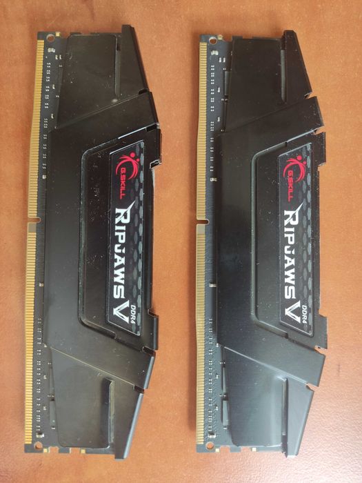 pamięć RAM 2x16GB  DDR4 do PC  G.Skill F4-4266C17D-32GVKB super szybka