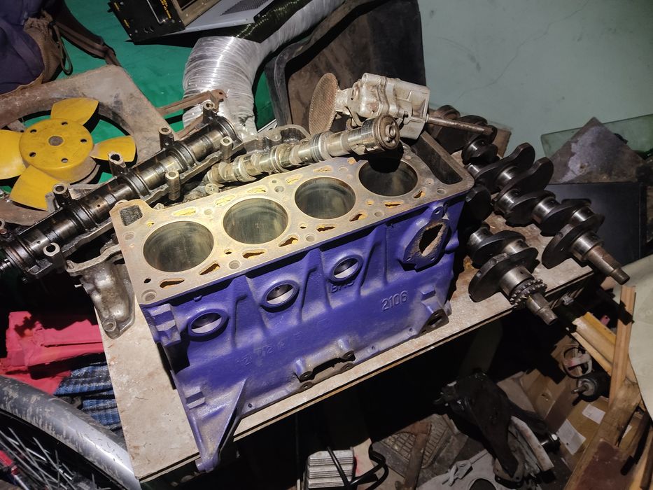 ВАЗ класика, 2101-2106 блок, розрізна шестерня, насос,распредвал213