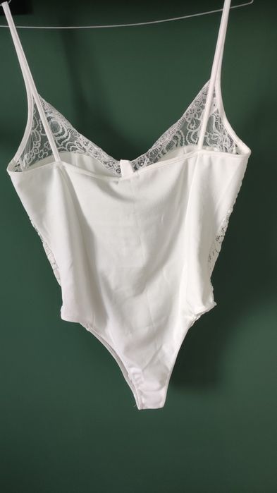 Śliczne nowe body białe 46 XXL 3xl
