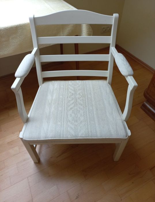 Biały fotel krzesło tron solidny drewno bdb
