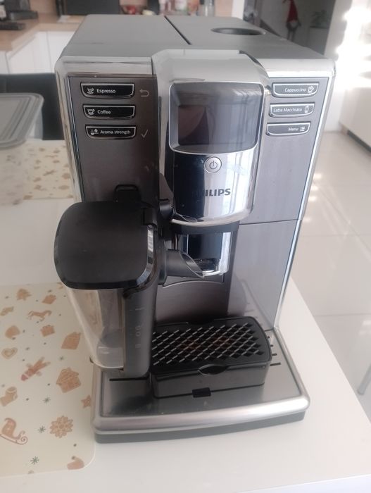 Ekspres Philips late go