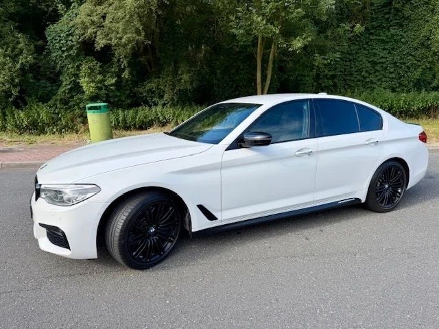 BMW Seria 5 BMW SERIA 5  520d xDrive