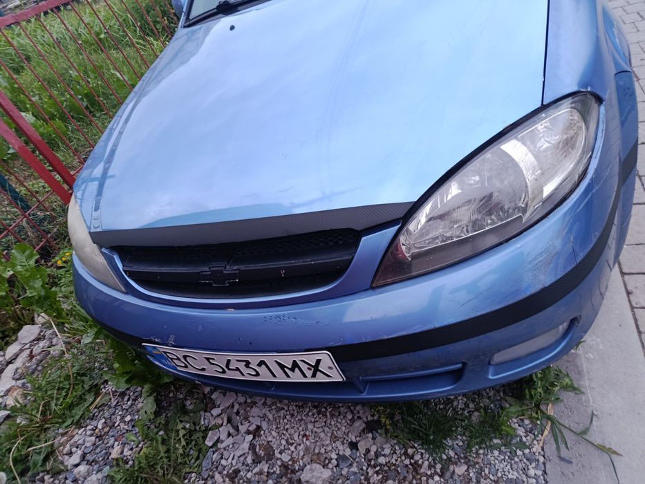 Продам автомобіль Шевроле лачеті