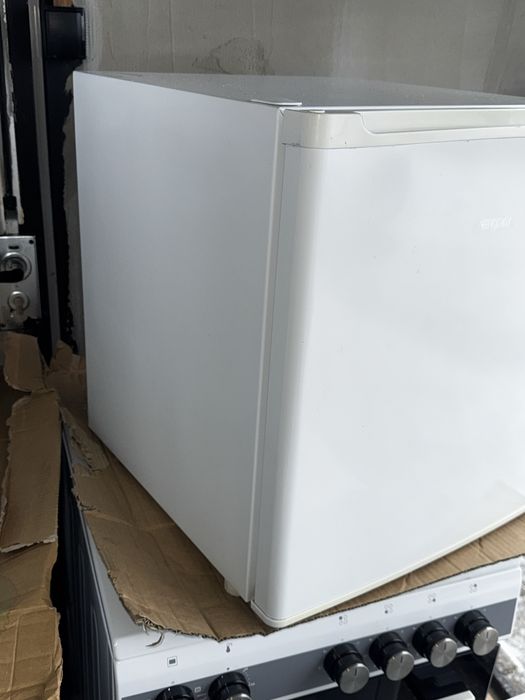 Exquisit Mini lodówka KB05-V-040E biała | pojemność użytkowa 40 l