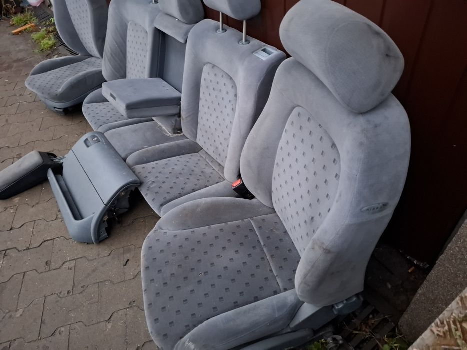 Seat Toledo 2 1.6 SRI 8V Fotele Przód Podłokietnik LC9Z Drzwi Klapa ST