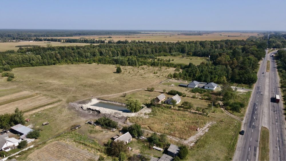 Фасадна земельна ділянка по трасі Луцьк-Рівне