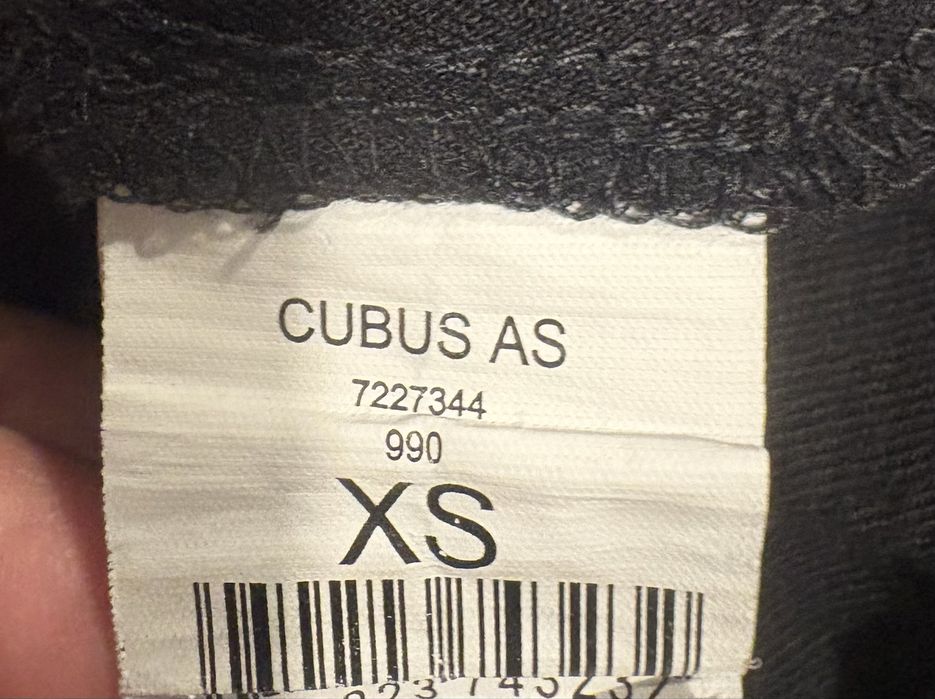 Czarne spodnie z wiskozy 100% Cubus XS
