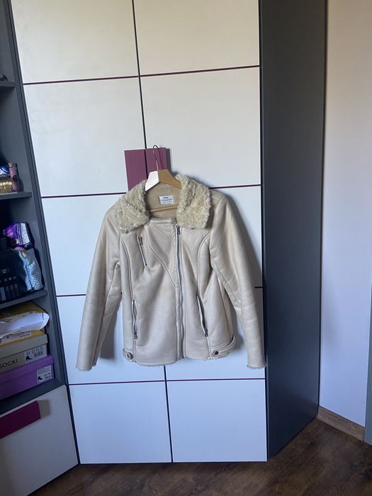 Kremowe Futerko Kożuszek Sinsay S Viral Coquette Jesień Zima Hit