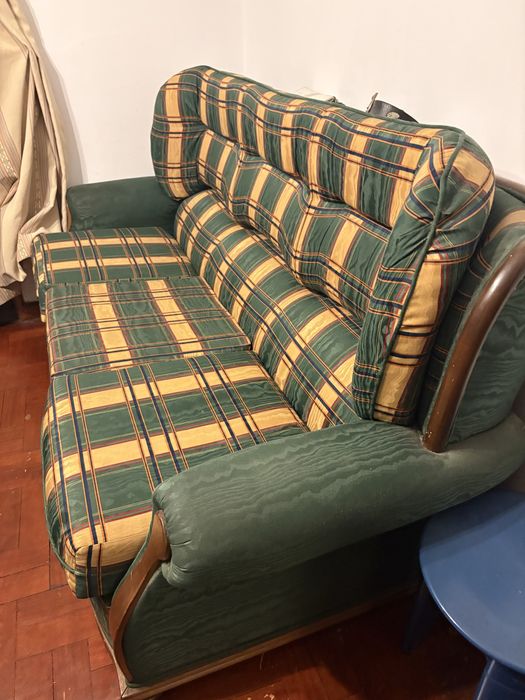 Sofa verde e bege
