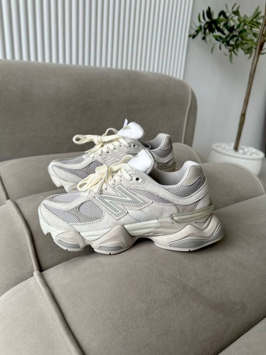 New Balance 9060 Light Beige Moonbeam