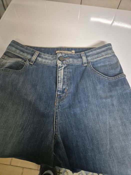Calças jeans, 1 novas nunca usadas  da Manila Grace, N.38. 1 da Levis em muito bom estado, N. 38