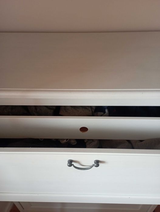 Armário branco quarto