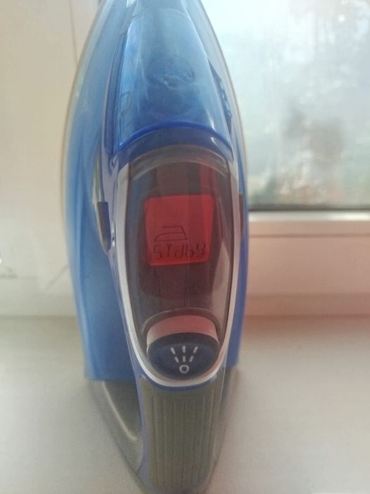 Паровой утюг QUIGG DB 2014.14 (2400W) с ЖК-дисплеем