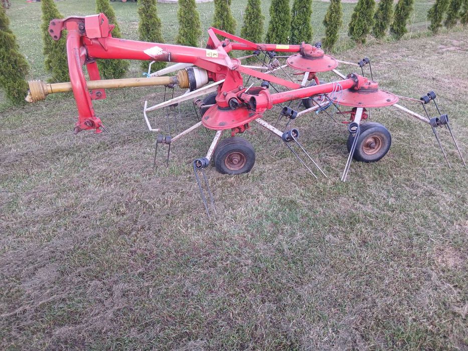 Przetszasarka do siana Kunn GF 452
