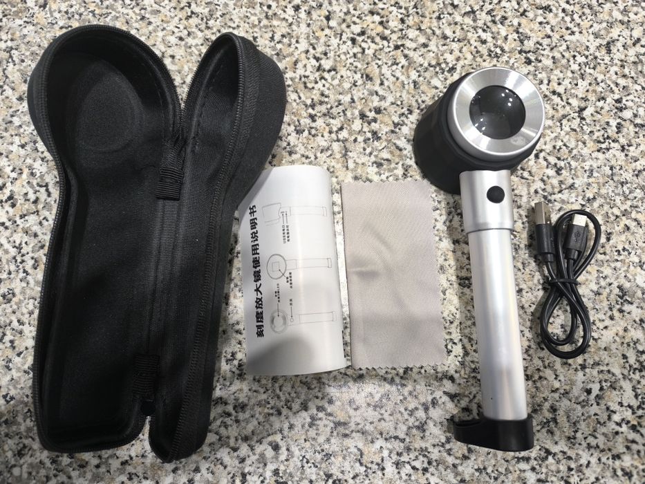 Lupa profissional com luz led