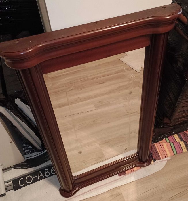 Espelho de estilo clássico