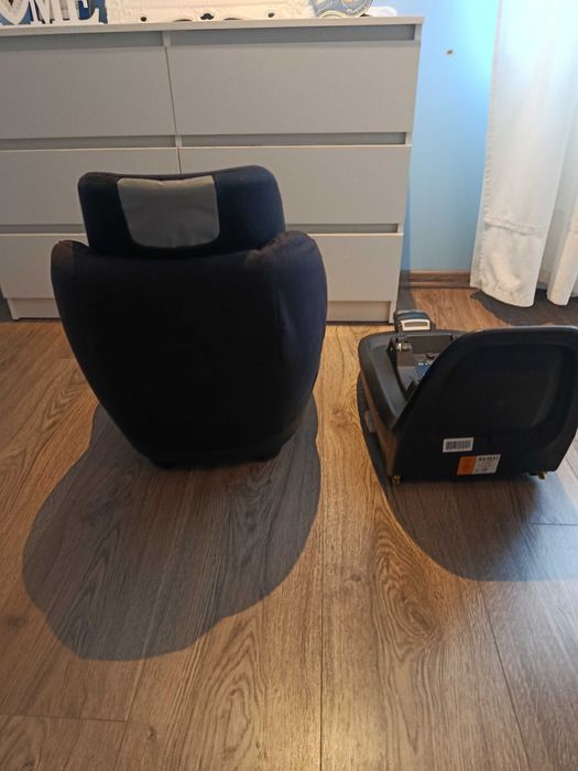 Fotelik Maxi Cosi 2wayPearl plus bazą ISOFIX