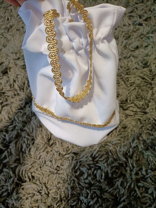 Alba komunijna dziewczynka